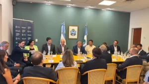 figueroa-reunion-petroleras-e1741299707107