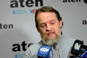 Neuquen-Conferencia-aten-Marcelo-Guagliardo-foto-Ceci-Maletti-4