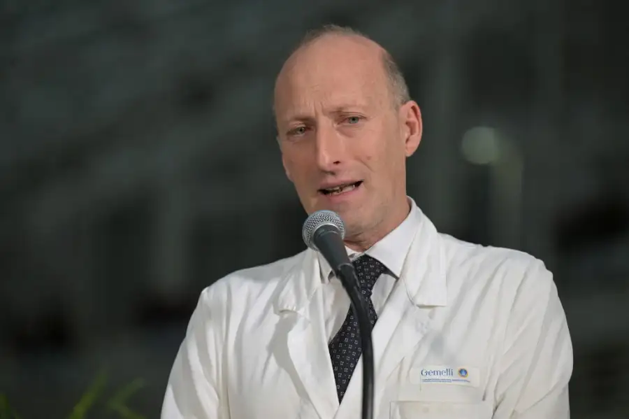 sergio-alfieri-el-medico-del-papa-francisco-1990918