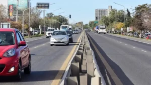 Neuquen-Av-Mosconi-ex-ruta-22-foto-Ceci-Maletti-1