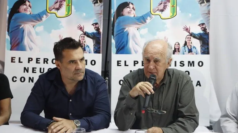 mesa-pj-cristina-presidenta-dario-martinez-y-oscar-parrilli