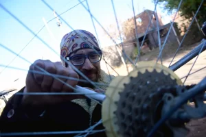 plottier-damian-fernandez-bicicletero-corazon-sobre-ruedas-foto-mati-subat-MES_4690