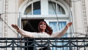 cristina-fernandez-kirchner-balconjpg