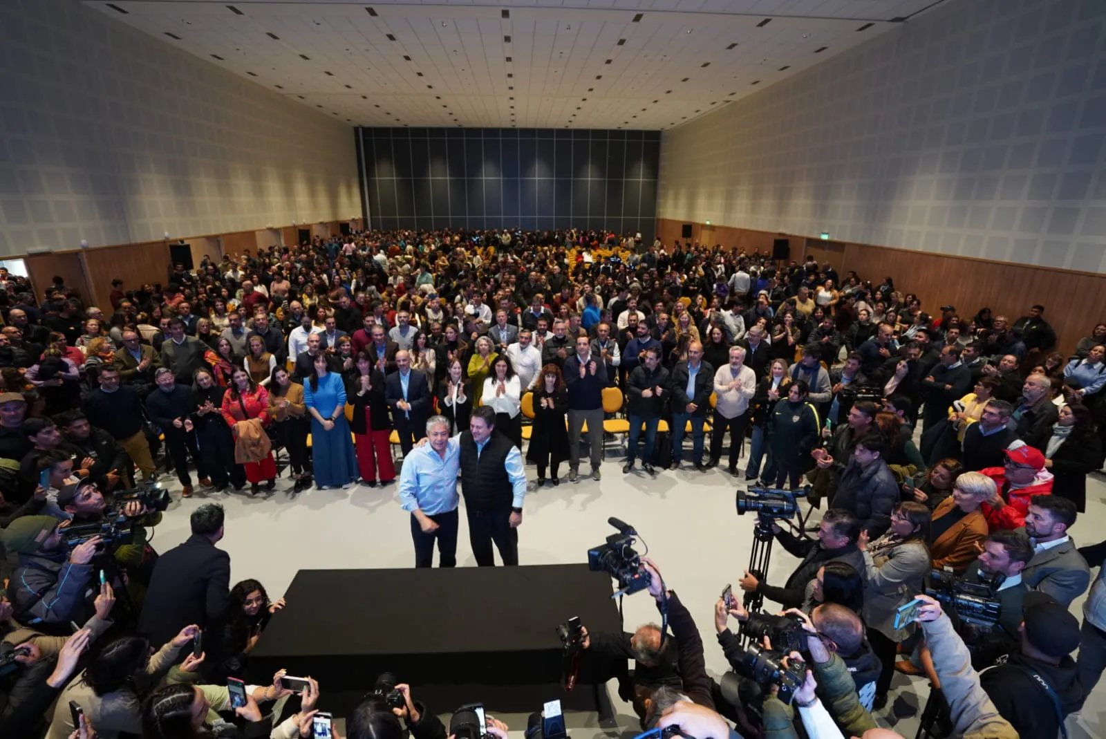 multimedia.grande.a23eede9846a8929.Z3JhbmRlLndlYnA=