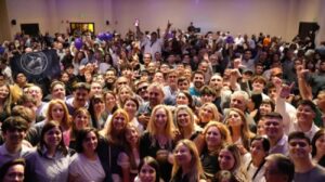 20241130-karina-milei-y-martin-menem-presentaron-la-libertad-avanza-en-neuquen-1922111 (1)