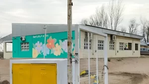 escuela-301-plottier-1jpg