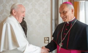 Papa-Leon-XIV-agradece-a-Francisco-en-su-primer-discurso-780x470