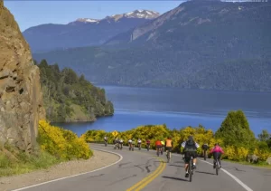 de-siete-a-nueve-los-lagos-que-unen-la-ruta-mas-famosa-de-la-patagonia-argentina-1757381007818_1280