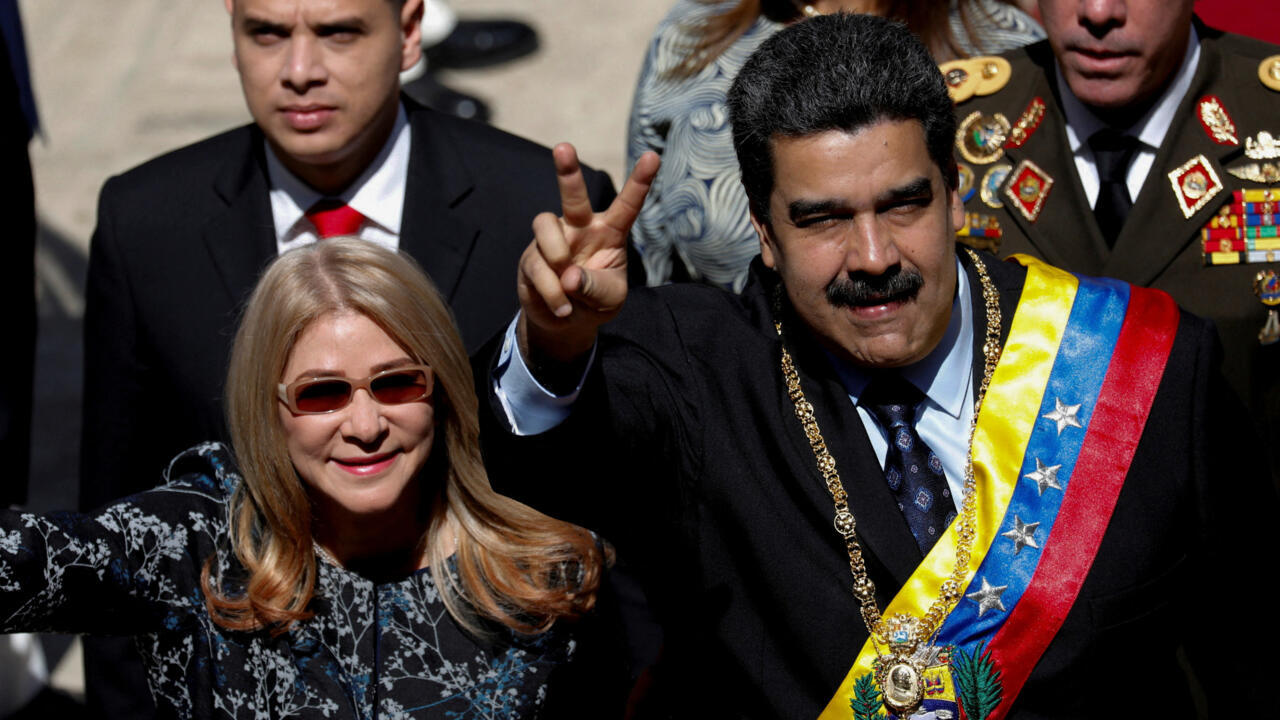 2026-01-03T105743Z-799468230-RC2MTIA755SH-RTRMADP-3-USA-VENEZUELA
