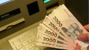 el-salario-minimo-sigue-en-picada-el-poder-de-compra-en-los-ultimos-dos-anos-perdio-casi-el-36-2148699