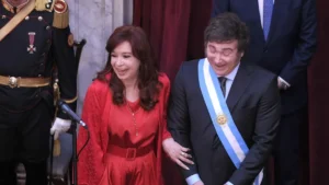 cristina-fernandez-kirchner-y-javier-mileijpgwebp