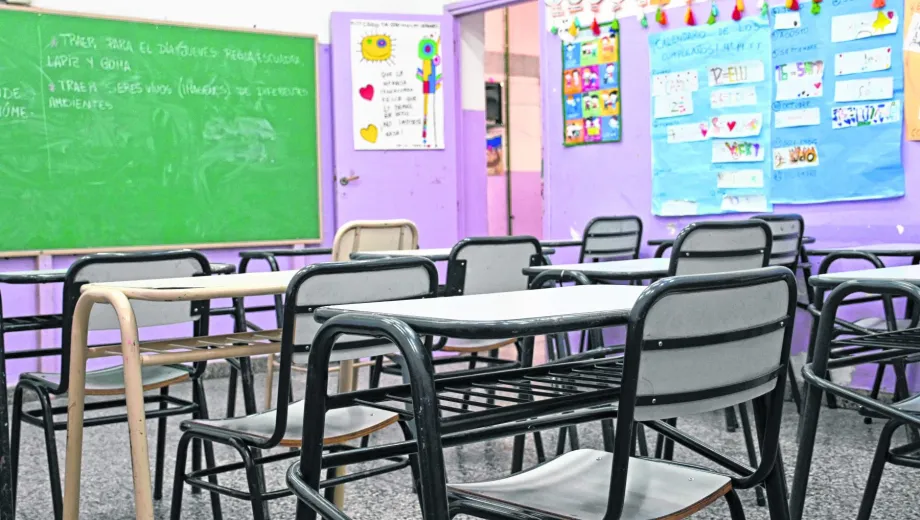 Imagen-ag-cipo-Escuelas-sin-clases-por-paro-salto-14-e1764683712759