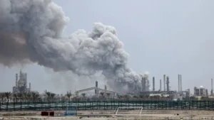 petroleo-refineria-guerra-iran