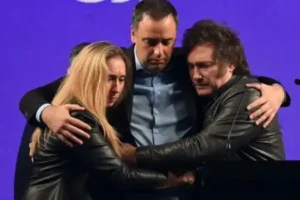 550x367_karina-adorni-javier-milei-1136090-131402