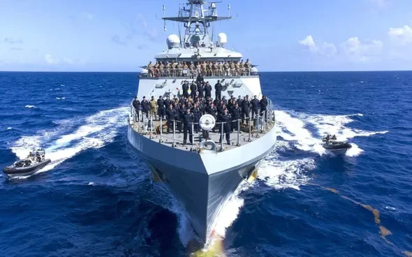 buque-britanico-hms-medway